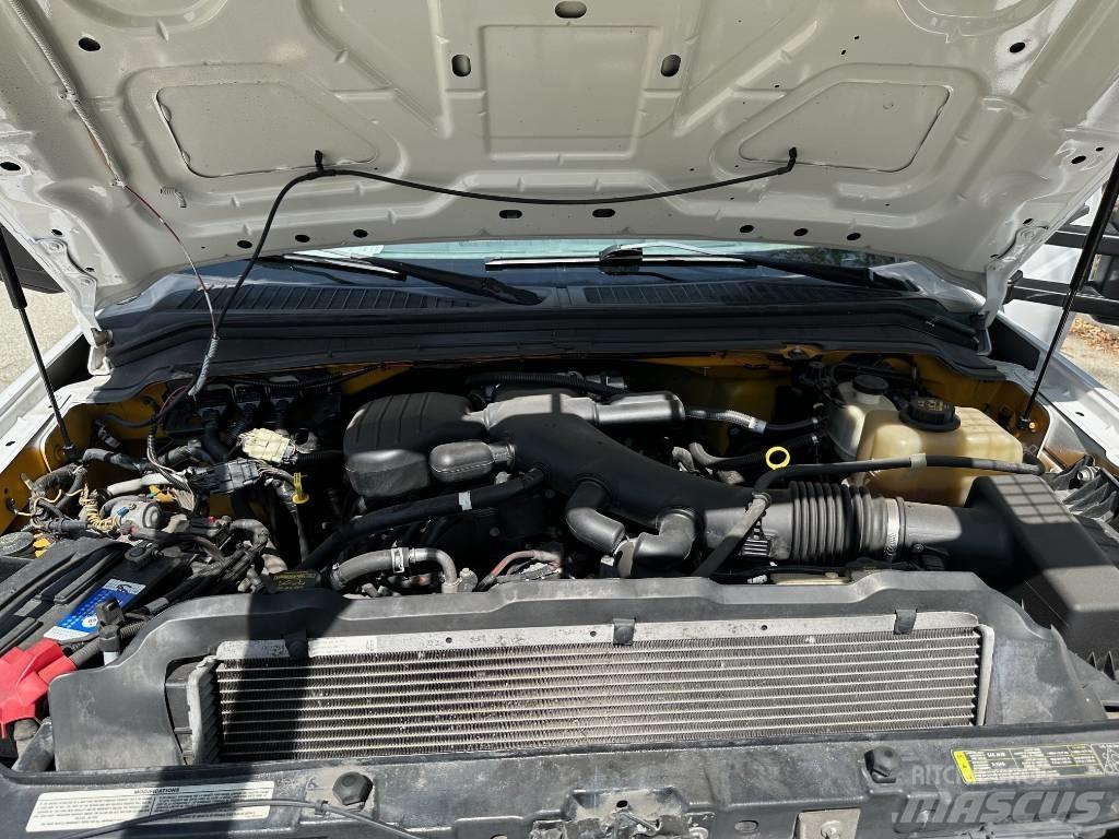 Ford F 450 SD Plošinové nákladné automobily/nákladné automobily so sklápacími bočnicami