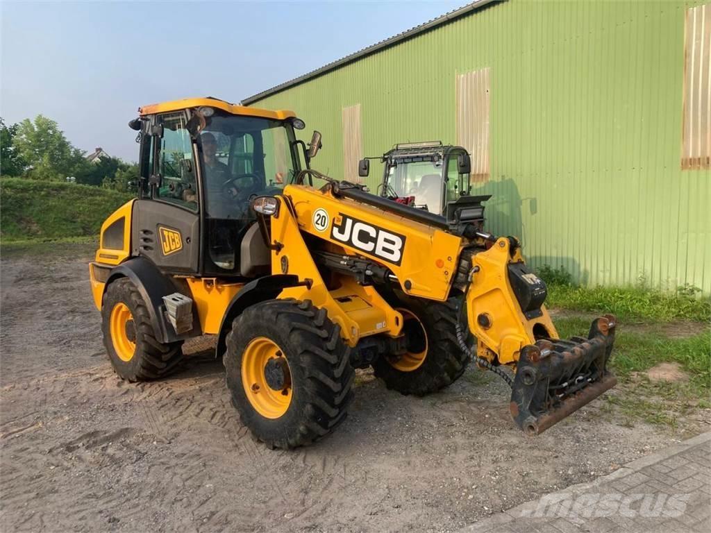 JCB TM 220 Teleskopické nakladače pre poľnohospodárstvo