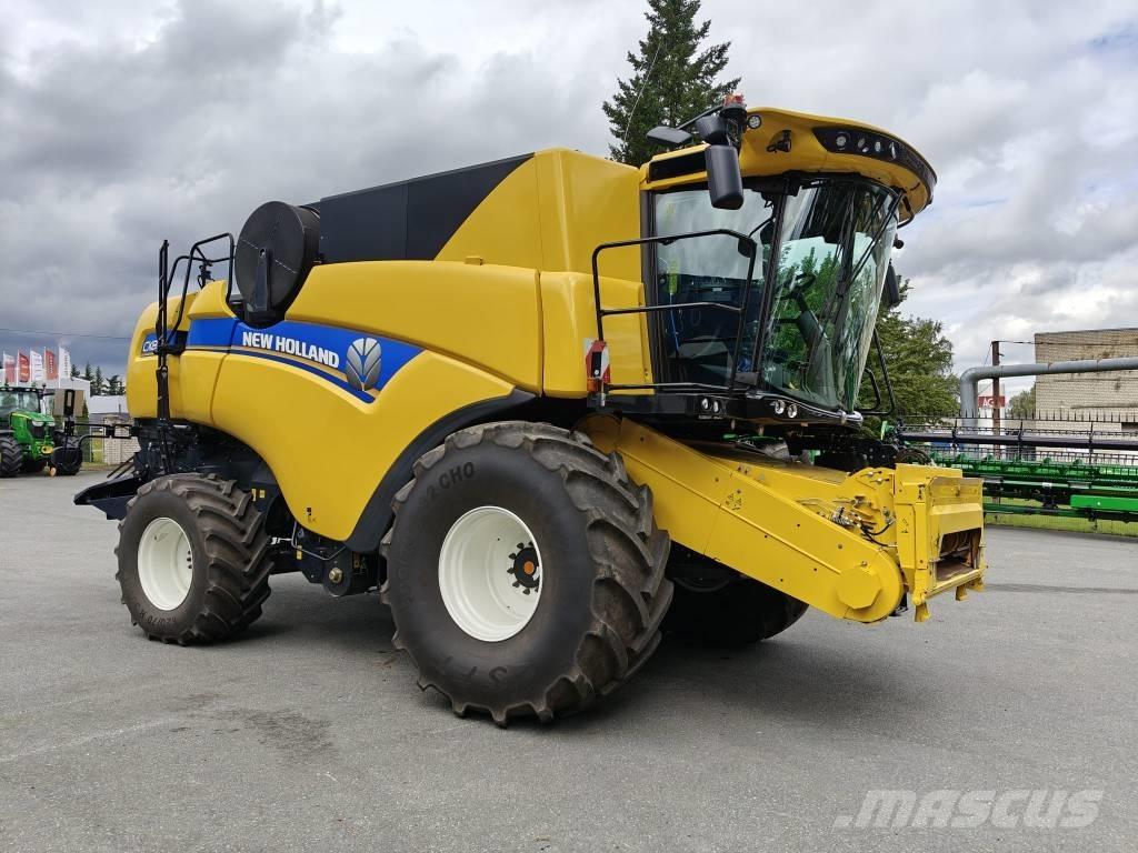 New Holland CX 8.90 Kombinované zberacie stroje
