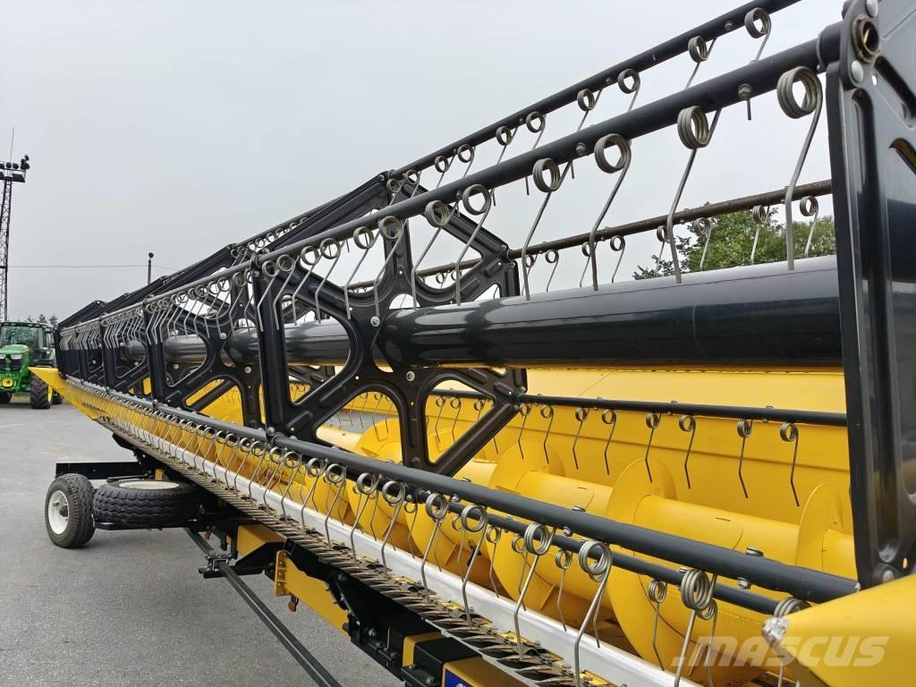 New Holland CX 8.90 Kombinované zberacie stroje