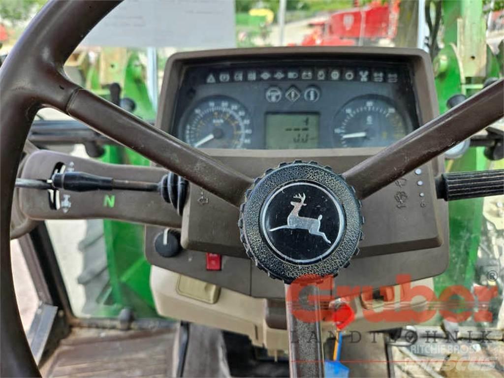 John Deere 6610 Traktory