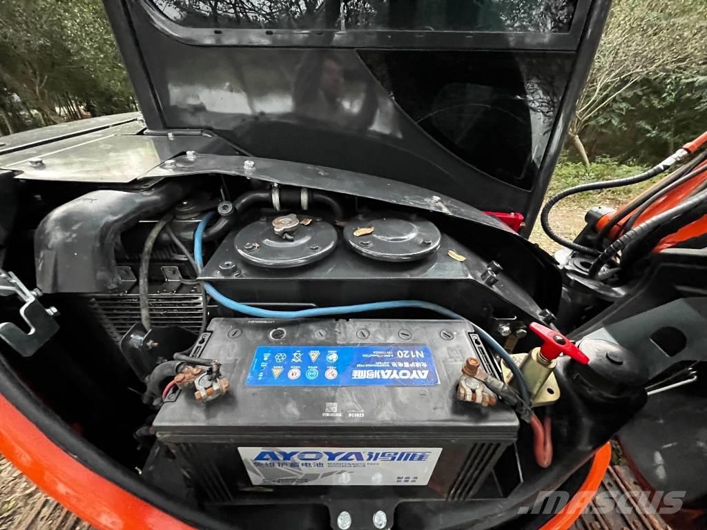 Hitachi ZX 50 U Mini rýpadlá < 7t