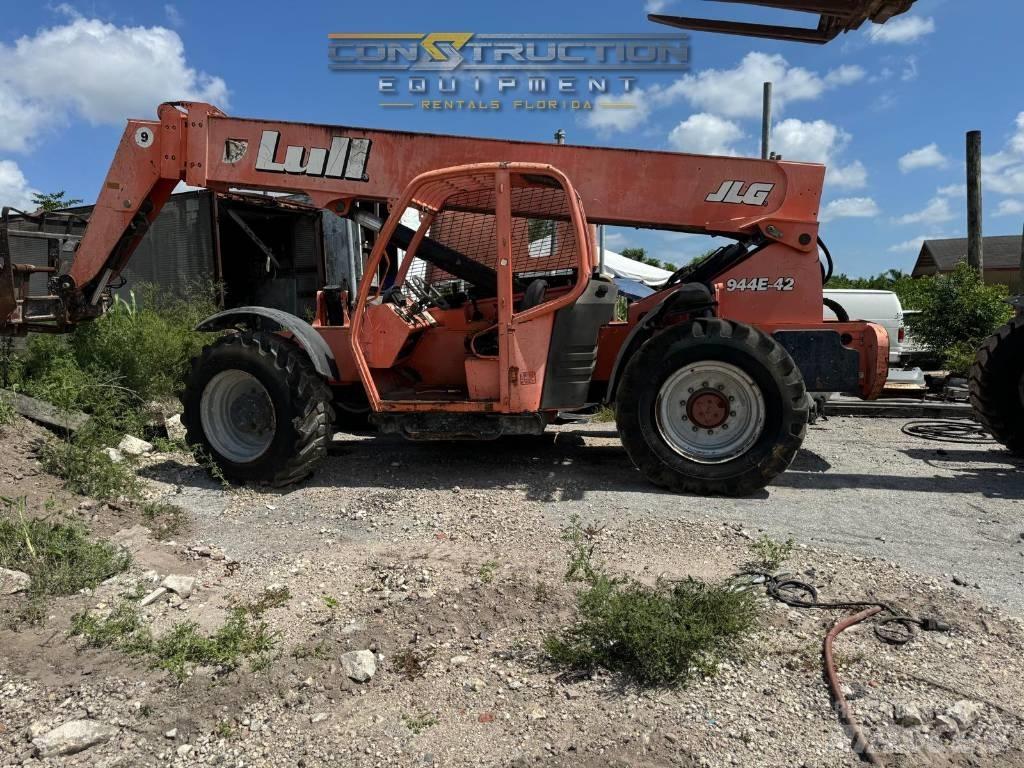 JLG 944 E-42 Iné
