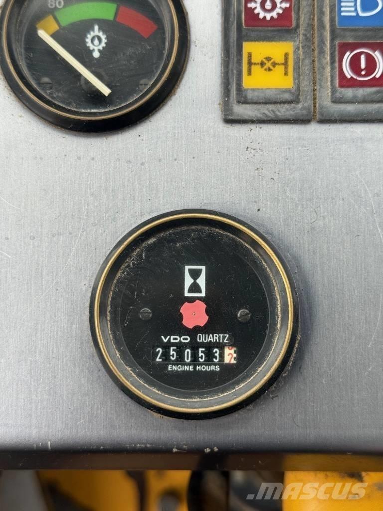 Volvo BM L 160 Kolesové nakladače