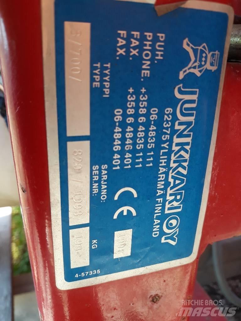 Junkkari 8/700 Nesené postrekovače