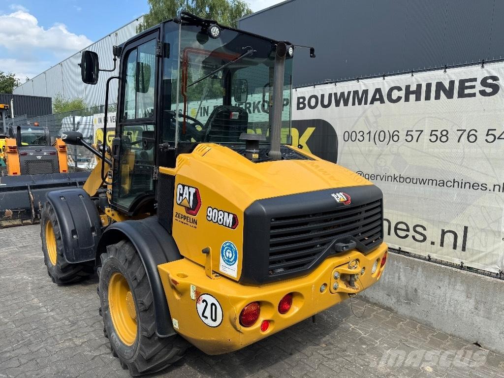 CAT 908 M Kolesové nakladače