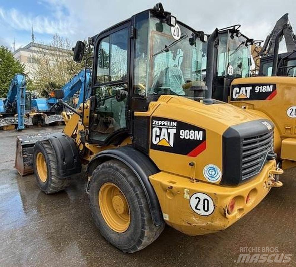 CAT 908M Kolesové nakladače
