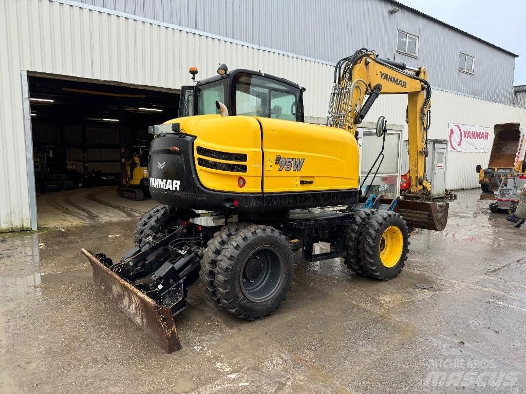 Yanmar B95W (40408) Kolesové rýpadlá