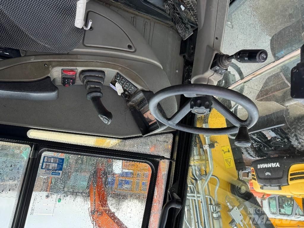 Yanmar B95W (40408) Kolesové rýpadlá