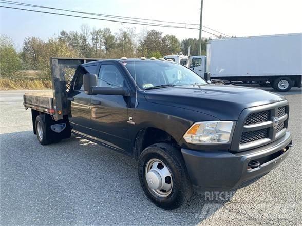 Dodge RAM 3500 Plošinové nákladné automobily/nákladné automobily so sklápacími bočnicami
