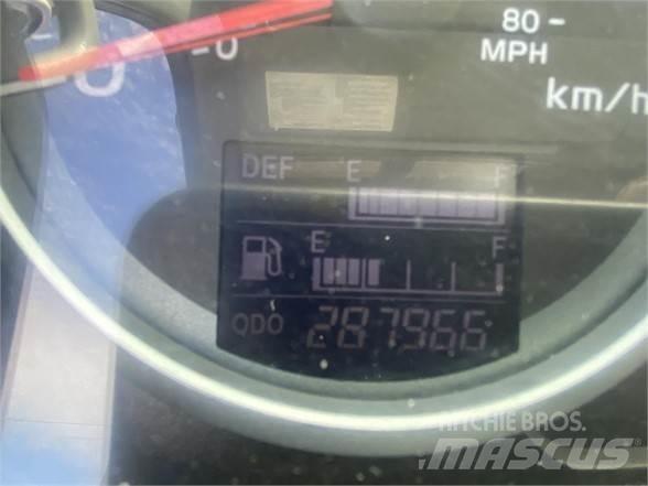 Hino 338 Skriňová nadstavba