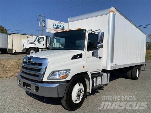 Hino 338 Skriňová nadstavba