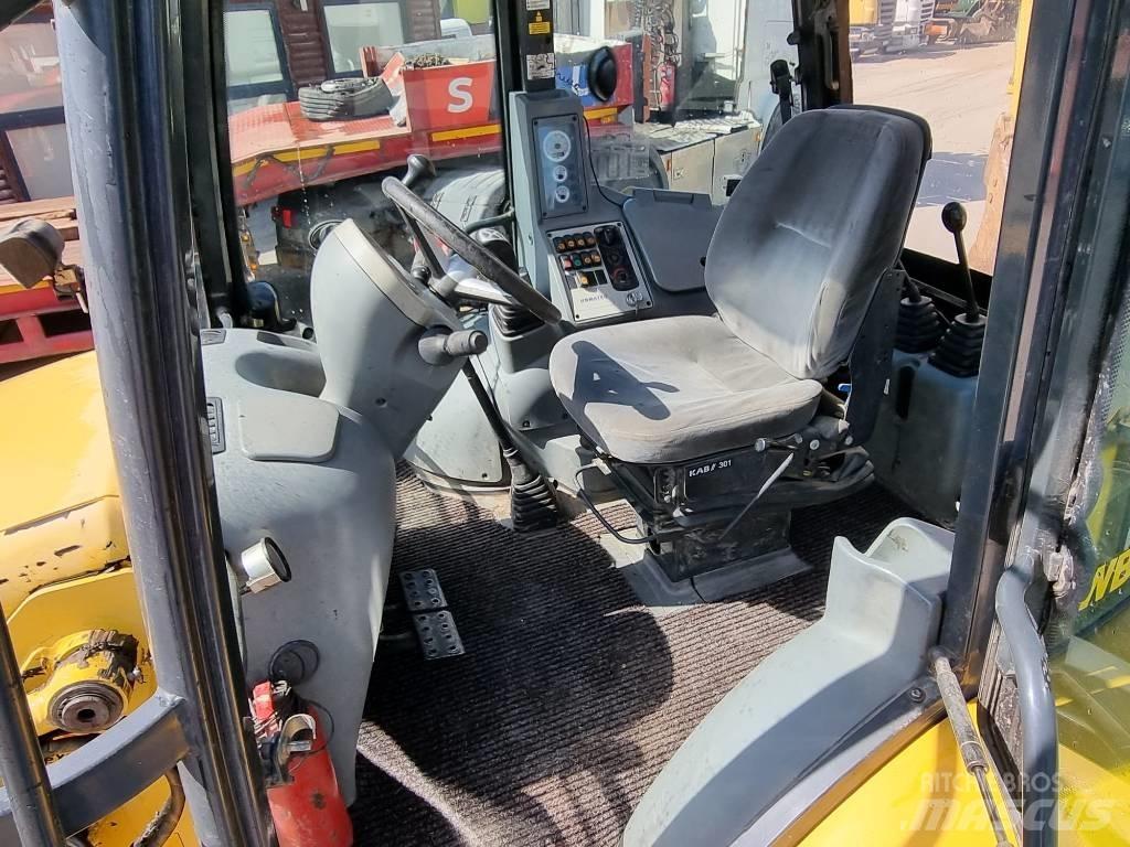 Komatsu WB 93 S-5EO Rýpadlo-nakladače