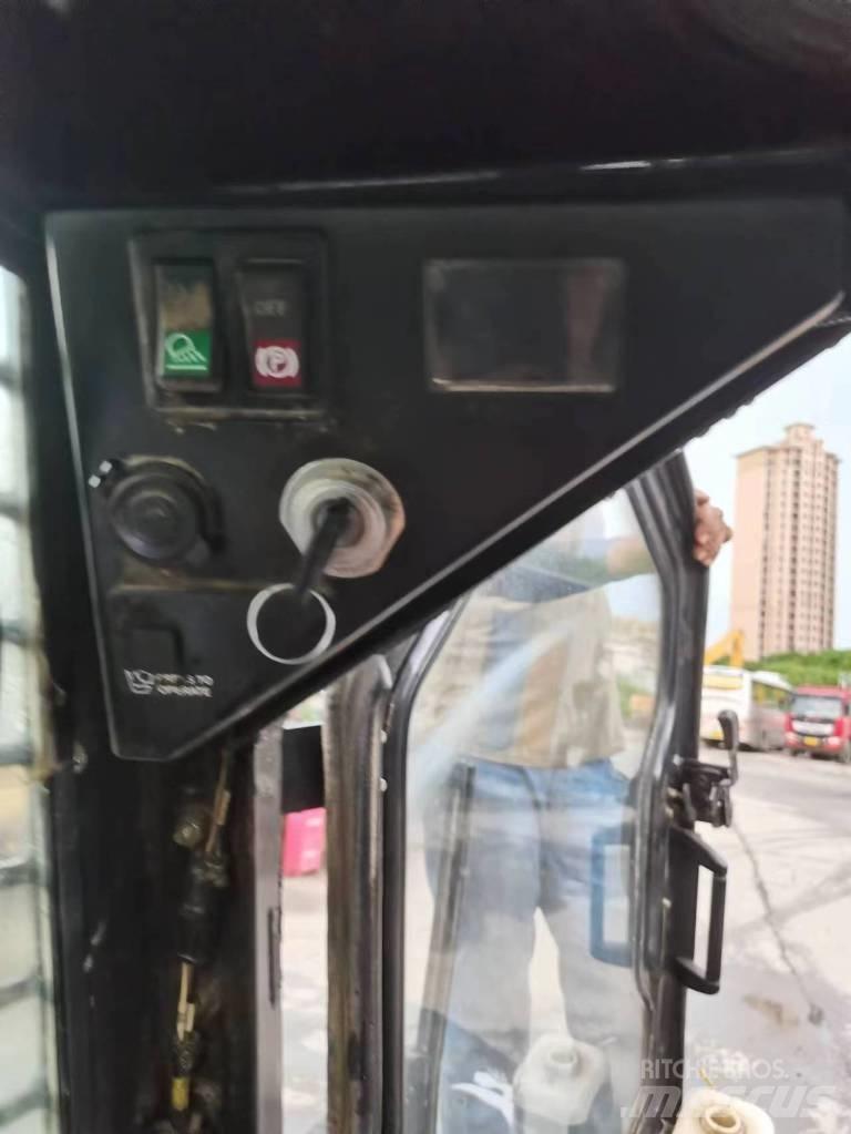 Bobcat S 250 Šmykom riadené nakladače