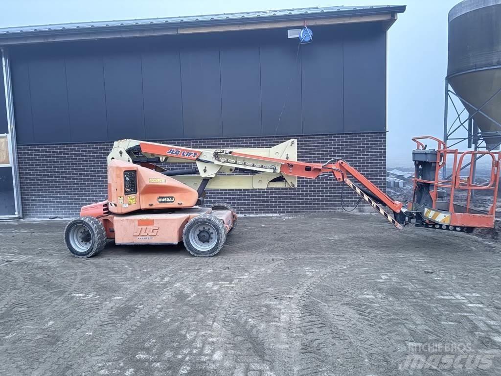 JLG 450aj Kĺbové plošiny
