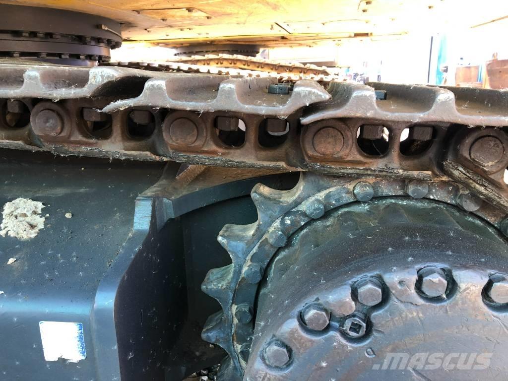 Komatsu 350 Pásové rýpadlá