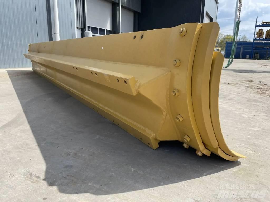CAT 140G Moldboard Radlice