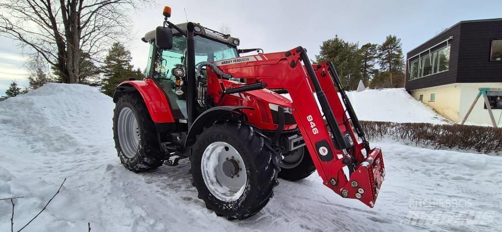 Massey Ferguson 5612 Traktory