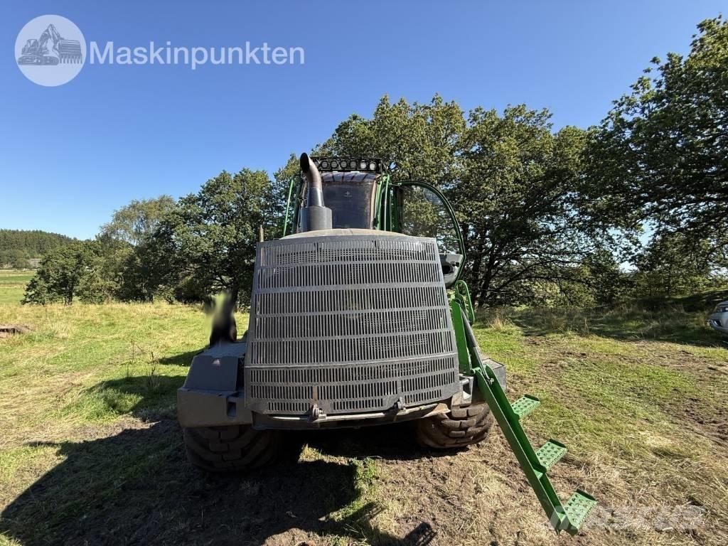 John Deere 1510 G Lesné traktory