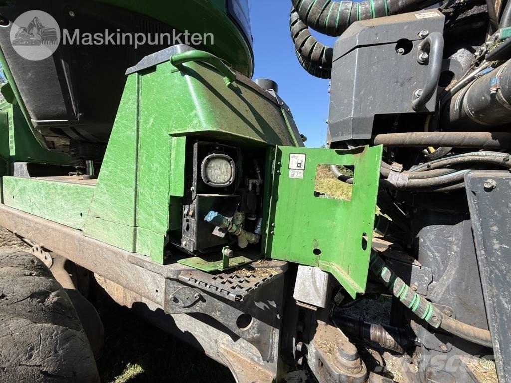 John Deere 1510 G Lesné traktory
