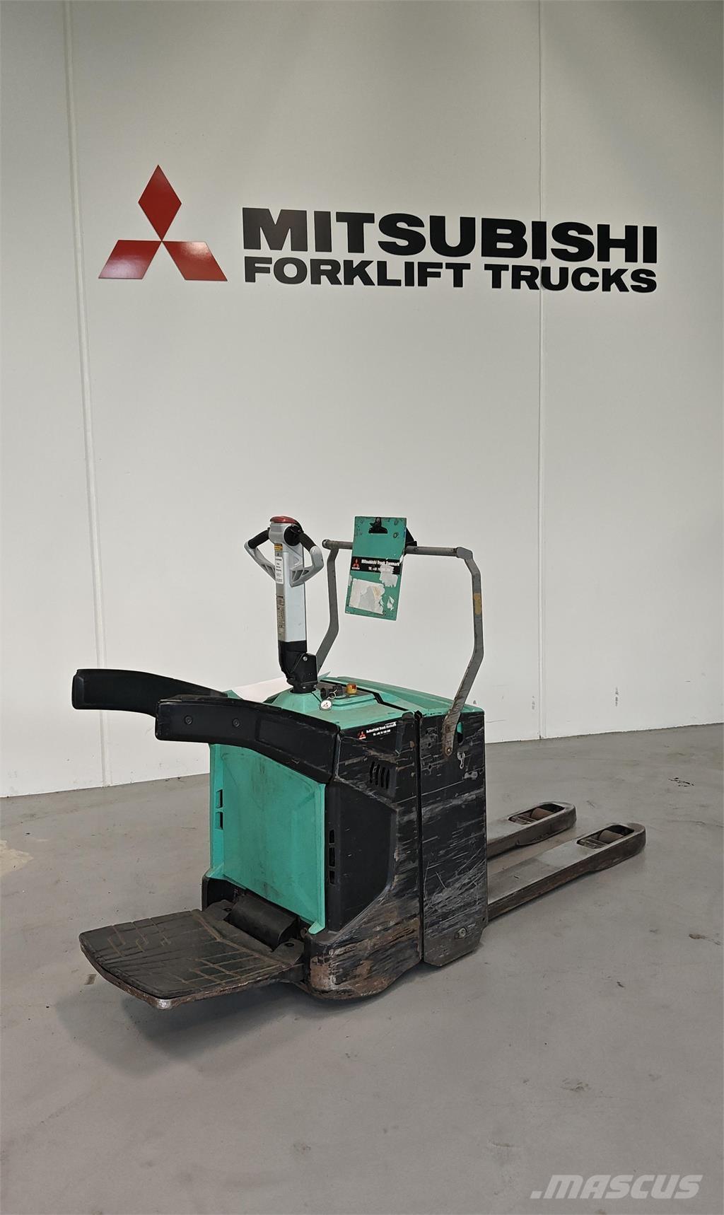 Mitsubishi PBV20N2 Vozíky s plošinou pre náklad