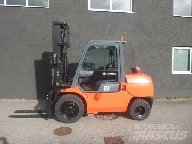 Toyota 7 FD A 50 Dieselové vozíky