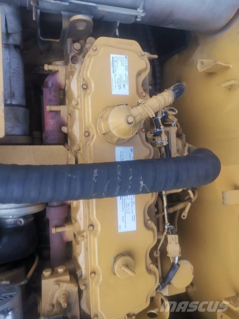 CAT 330 D Pásové rýpadlá