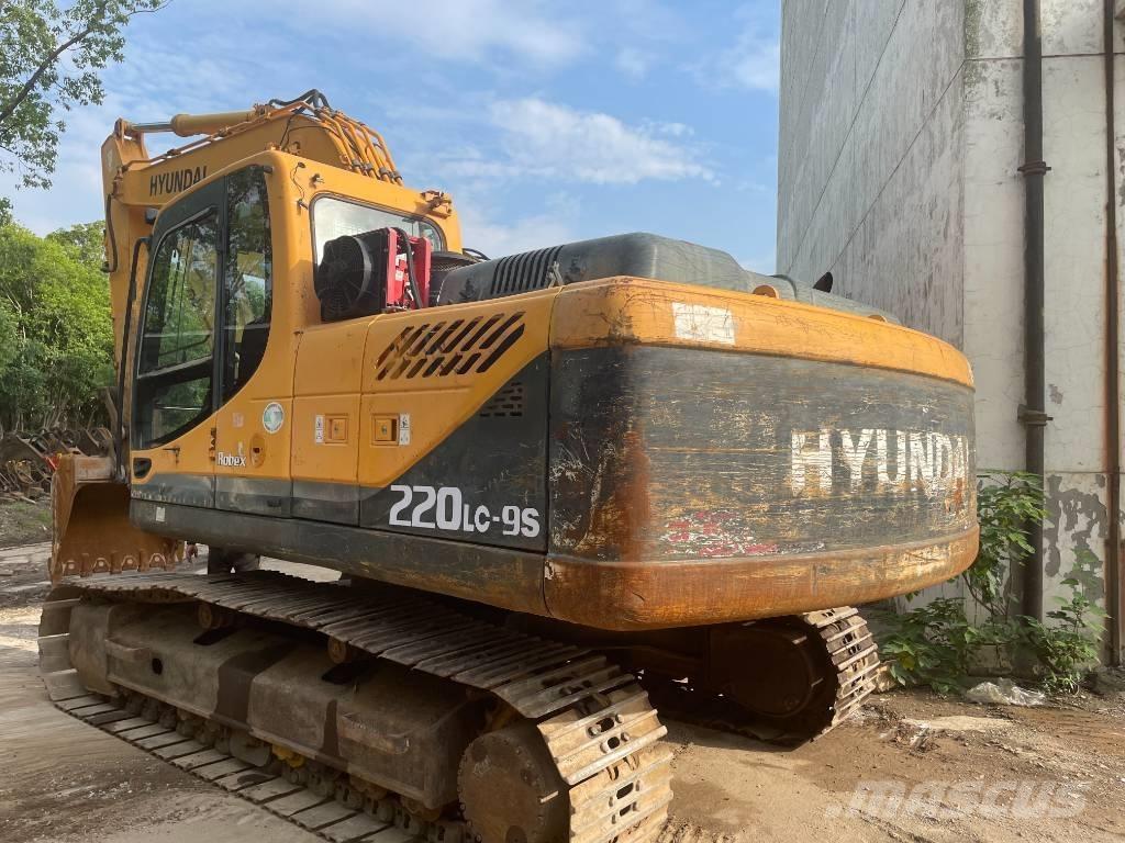 Hyundai 220LC-9S Pásové rýpadlá