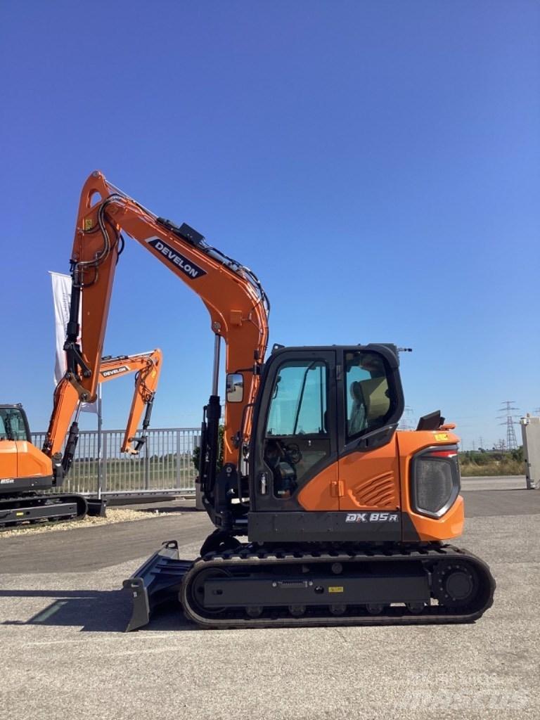 Develon DX85R-7 Midi rýpadlá 7 t - 12 t