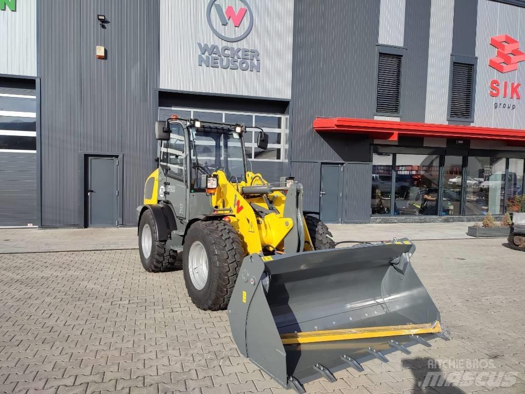 Wacker Neuson WL 44 Kolesové nakladače