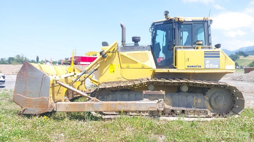 Komatsu D 65 PX-17 Pásové dozéry