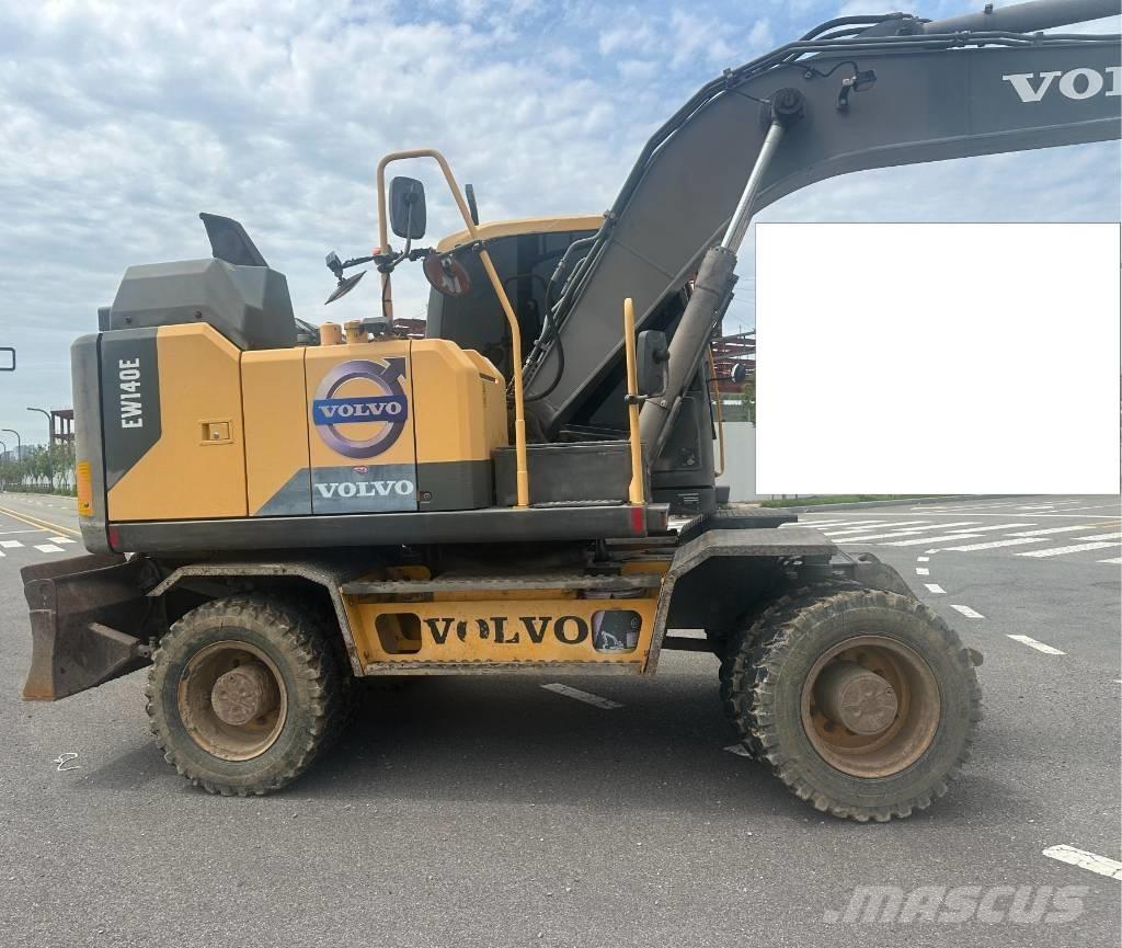 Volvo EW 140 Kolesové rýpadlá