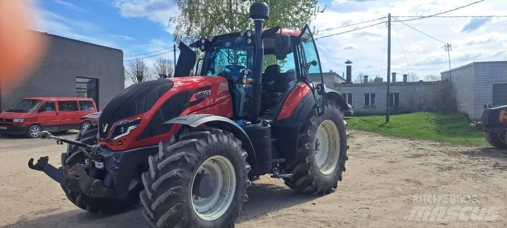 Valtra T-175 A Traktory