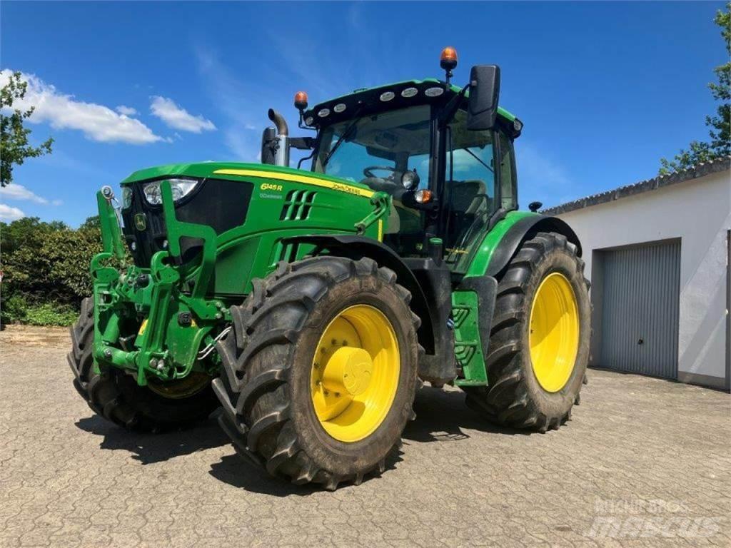 John Deere 6145R Traktory