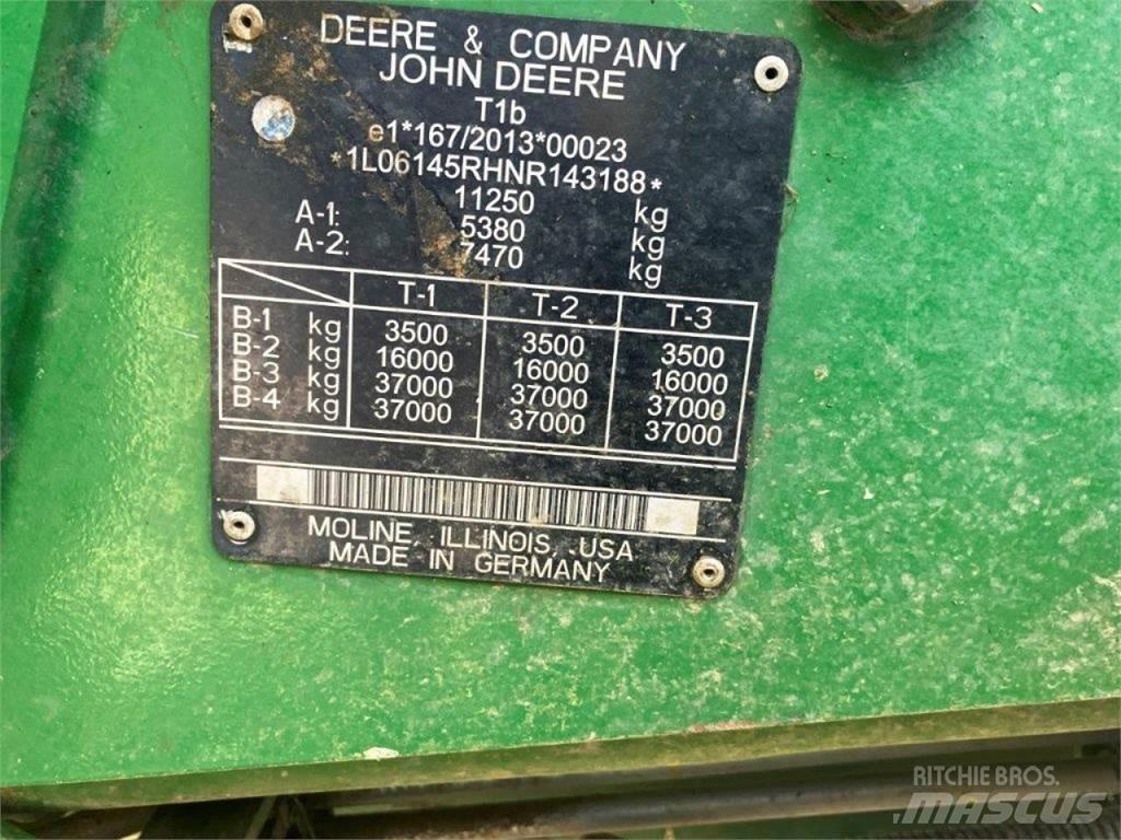 John Deere 6145R Traktory