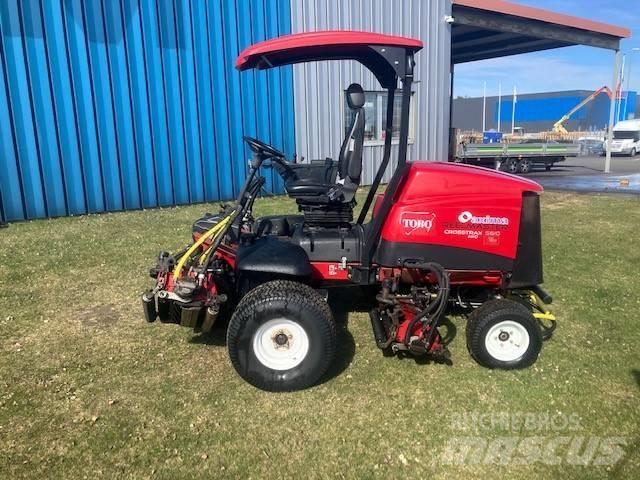Toro 5610 Kosačky fervejí
