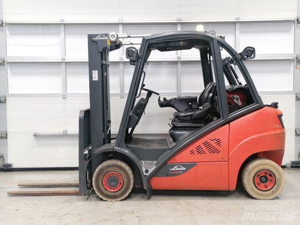 Linde H25T-02 LPG vozíky