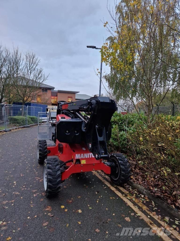 Manitou ManGo 12 Kĺbové plošiny