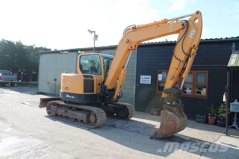 Hyundai 80CR-9A Midi rýpadlá 7 t - 12 t