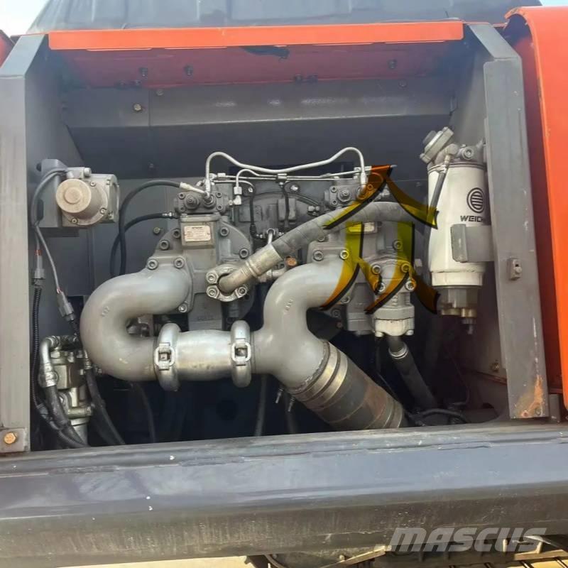 Hitachi ZX 350 Pásové rýpadlá