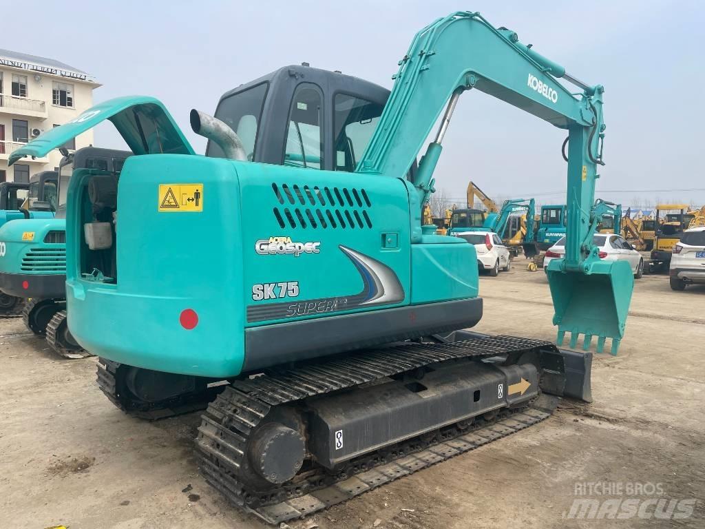 Kobelco SK 75 Mini rýpadlá < 7t
