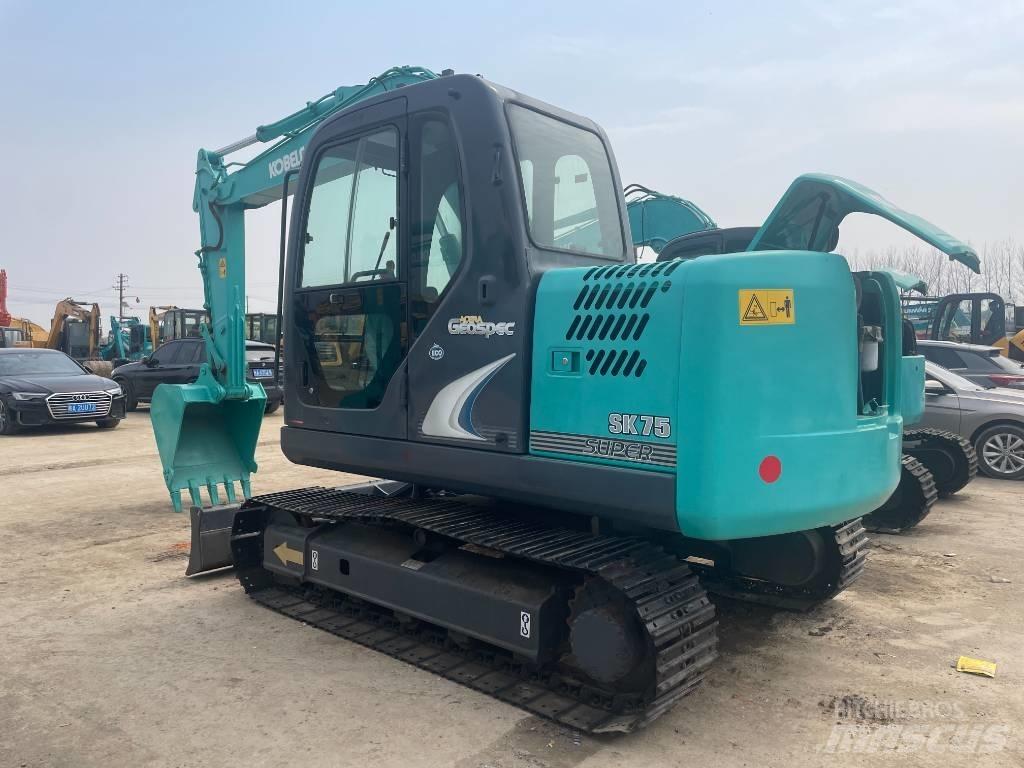 Kobelco SK 75 Mini rýpadlá < 7t