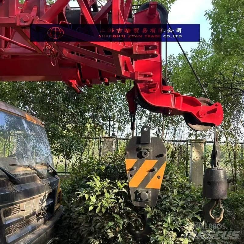Sany STC 250 Univerzálne terénne žeriavy