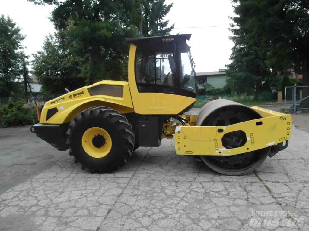 Bomag BW 213 DH-5 Ťahačové valce