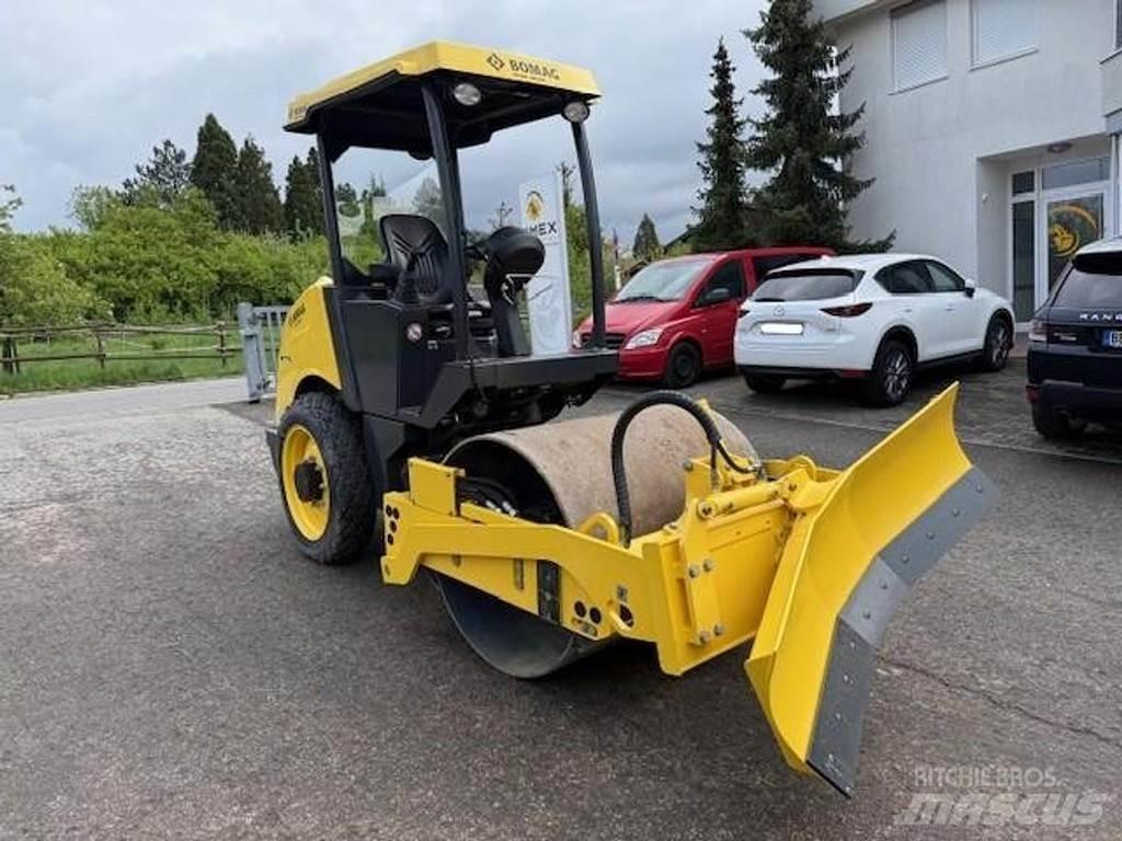 Bomag 124 DH-5 Ťahačové valce