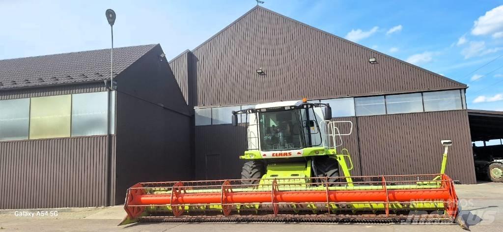 Claas 570 Kombinované zberacie stroje