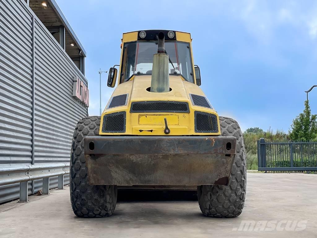 Bomag BW 213 DH-4 Ťahačové valce