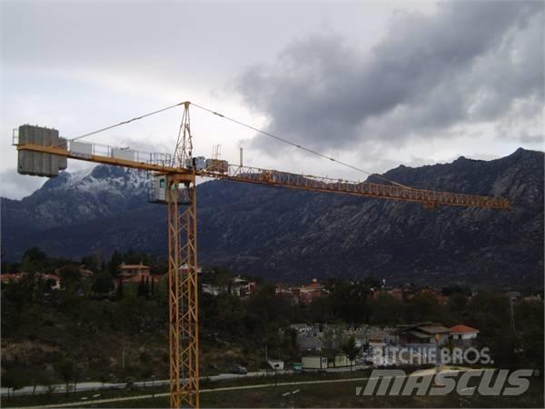 Potain MD 125 A Stavebné žeriavy