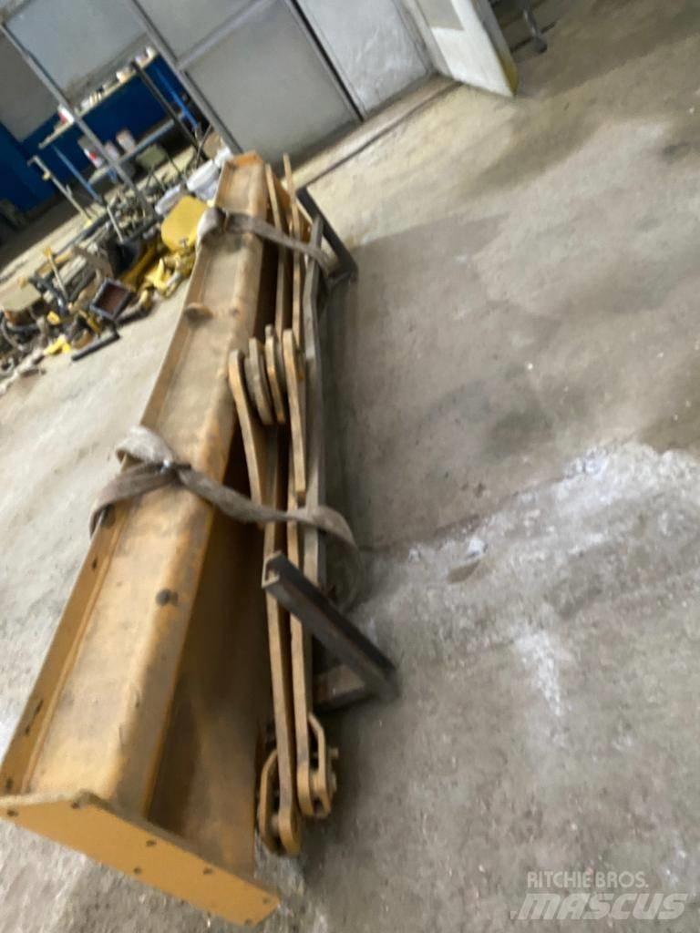 Volvo A 40 F Zadné dvere