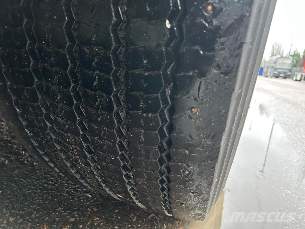 Volvo FH Skriňová nadstavba